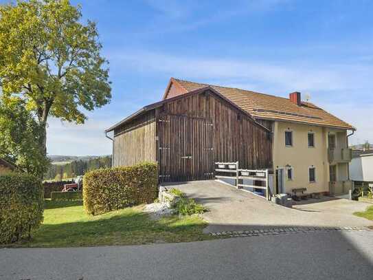 *Provisionsfrei* Außergewöhnliches Einfamilienhaus mit Stall & Stadel in ruhiger Naturlage