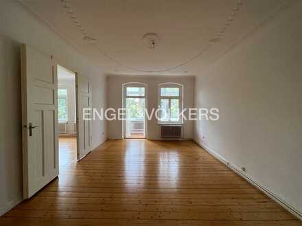 Familienfreundliche 4-Zimmer-Altbauwohnung mit Einbauküche