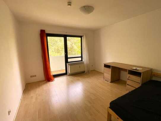Geräumige 1-Zimmer-Wohnung mit Balkon und EBK im Uni-Wohngebiet