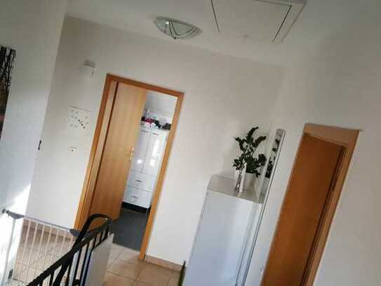 Geschmackvolle 2,5-Raum-Dachgeschosswohnung in Overath