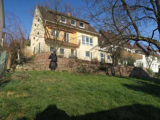 Sonnige 3-Zimmer-Wohnung mit großer Terrasse und Gartenmitbenutzung in Göppingen-Faurndau