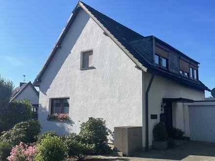 freistehendes EFH mit schönem Grundstück