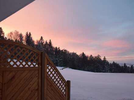 2-Zimmer Terrassenwohnung mit traumhafter Aussicht in Waldkirchen EBK & Gartenmitbenutzung