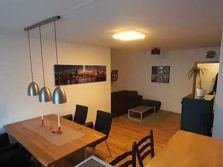 Helle, zentral gelegene 2-Zimmer-Wohnung mit Balkon, Einbauküche in Augsburg, Nähe Hauptbahnhof