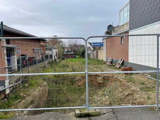 Traumhaftes Baugrundstück in Hürth-KendenichNatur nähe Mit Baugenehmigung