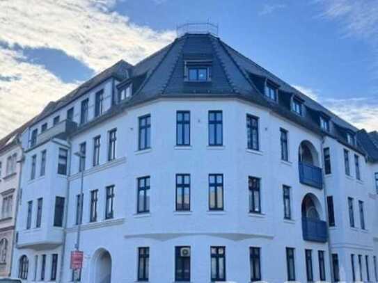 Attraktive 3-Raum-Wohnung im gepflegten Gründerzeithaus in Stadtfeld Ost