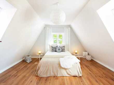 Romantische Dachgeschoss Altstadt-Wohnung für Singles