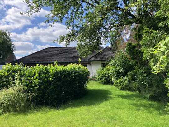 Bauplatz für ein Einfamilien- oder Doppelhaus in Toplage von Duvenstedt