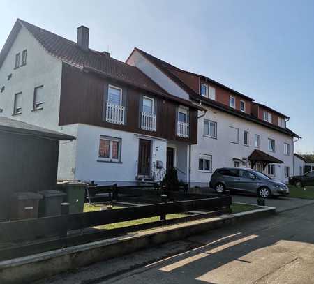 Selten! Gepflegtes 5-Familienhaus + 1 Einfamilienhaus / 6 Garagen und Nebengebäude / 2,8ha Grund