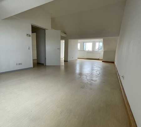 Schöne 3-Zimmer-Dachgeschosswohnung mit Balkon in Dortmund