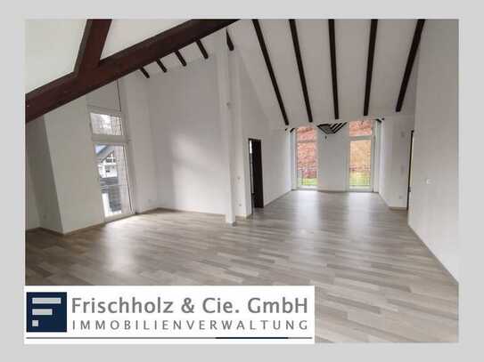 Großzügige und gemütliche 3-Zimmer-Dachgeschosswohnung in naturnaher Lage von Kierspe!