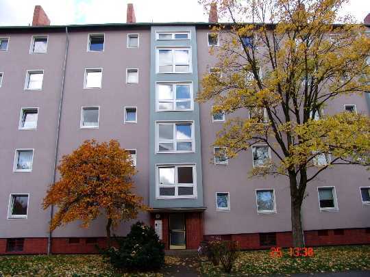Hier will ich wohnen: modernisierte 2-Zimmerwohnung mit Einbauküche