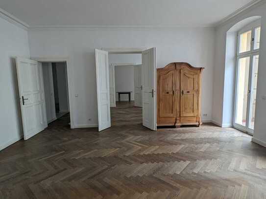 Gut geschnittene 5,5-Zimmer-Wohnung in bester Lage in Mitte