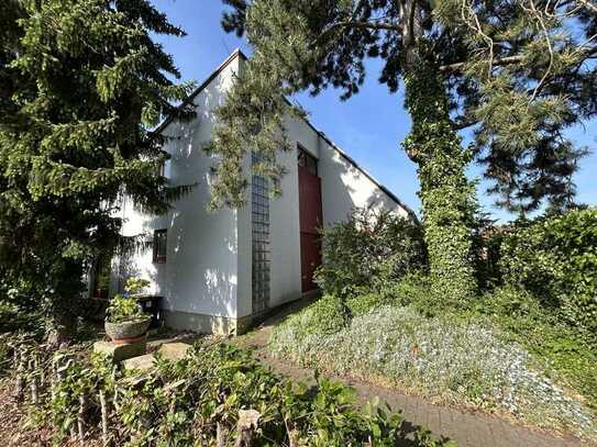 Architektenhaus im Herzen von Lauenau sucht neue Bewohner!