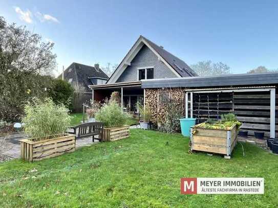 Kernsaniertes Wohnhaus mit Doppelgarage und Naturblick am Ortsrand von Rastede (Obj.-Nr.: 6453)