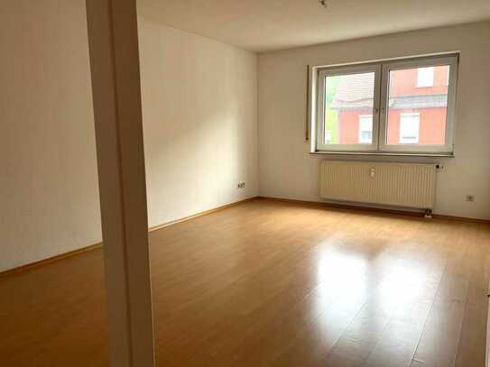 Heidenheim- zentral gelegene 2,5 Zimmer Wohnung mit Garage zu vermieten