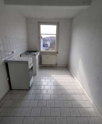 helle 1-Raumwohnung DG