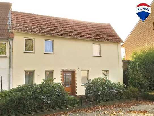 Reihenendhaus mit Garten und Geräteschuppen in ruhiger, aber zentraler Lage