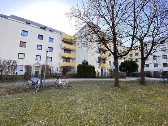 bezugsfreie Erdgeschosswohnung mit Garten in Oberföhring