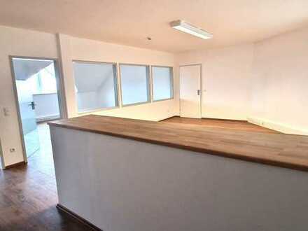 Ab sofort - Modernes Büro (100m², 3 Büroräume-/flächen, 1 Küchenraum, 1 WC)