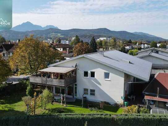 Gepflegtes Büro-/Geschäftshaus mit Lager-/Produktionshalle und Wohnung