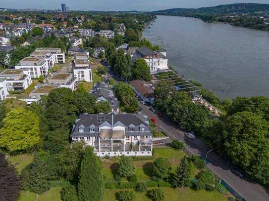 attraktive 3 Zimmerwohnung in unmittelbarer Rheinnähe mit großem Sonnenbalkon