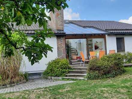 EFH mit viel Platz in Osterhofen von Privat Vorteil sofort beziehbar incl Möbel Heizöl etc