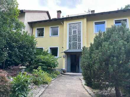 Großzügige Eigentumswohnung mit Garten in Maxhütte-Haidhof