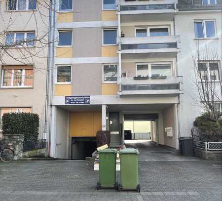 Top Renditeobjekt: Mehrfamilienhaus mit 7 Wohnungen und 75 Pkw-Stellplätzen in Mainz