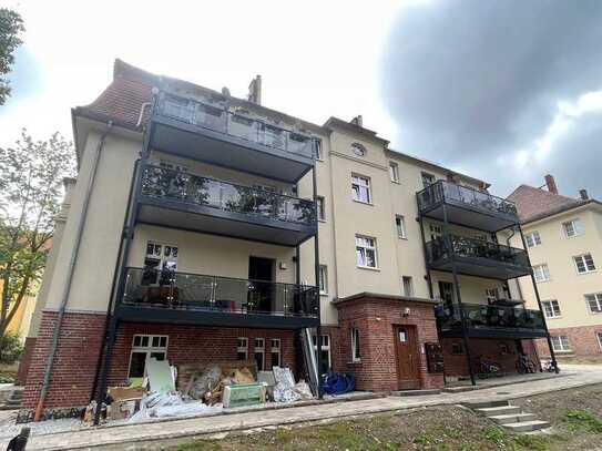 hochwertig ausgestattet, sensationell große 4-Raum-Wohnung mit Balkon mit Blick auf den Tierpark