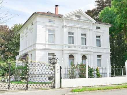 ***Historische Jugendstil Villa***mit 2 Einliegerwohnungen u.möglichem Firmensitz