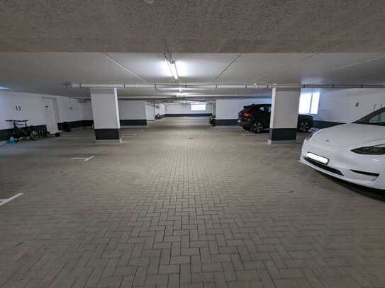 Ein Tiefgaragenstellplatz in Hürth zu erwerben - Investieren Sie in Sachwerte