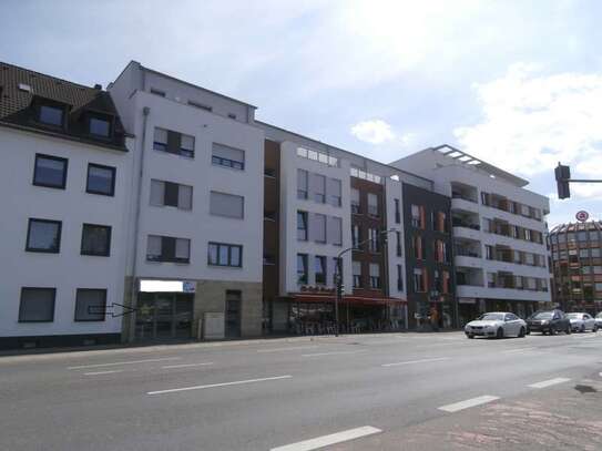 Efferen - Gemütliche Wohnung mit Garten, ggf. Einbauküche,Wannenbad mit sep. Dusche, in bester Lage.