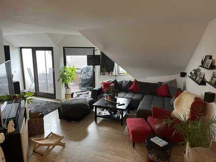 Freundliche 2-Raum-DG-Wohnung mit Balkon in Willich