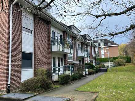 3 Raum Wohnung mit Balkon in ruhiger Seitenstr.