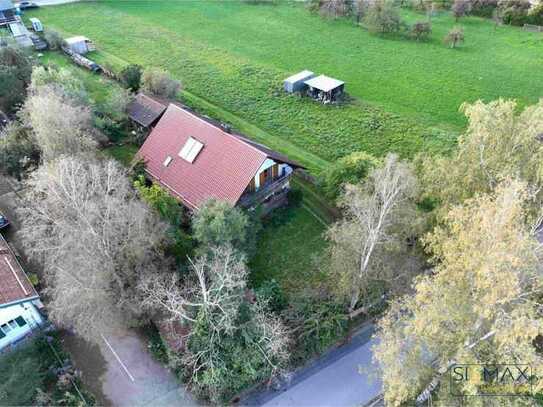 Paradies für Mensch und Tier. Grosses Einfamilienhaus in ruhiger Lage mit viel Platz zu verkaufen.