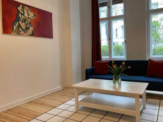Charmante Altbauwohnung in Tempelhof zu vermieten

(Warmmiete: 1.200 € / Monat (inkl. aller Nebenkos