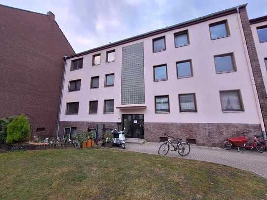 3 Zimmer Wohnung mit Balkon im Erdgeschoss