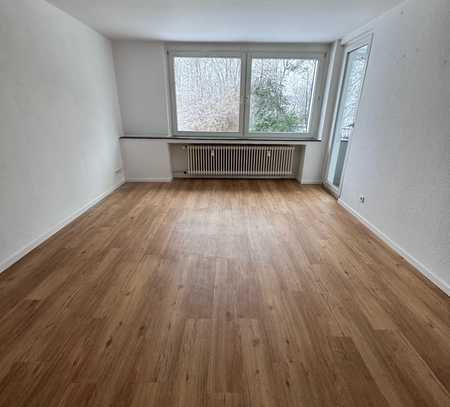 Hübsche 2,5 Raum Wohnung mit Balkon und Aufzug