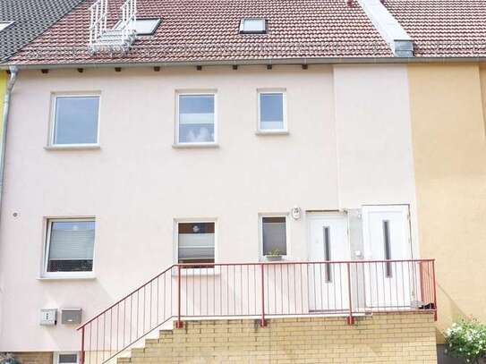 Helle 4-Zimmer Maisonette-Wohnung in Plaue