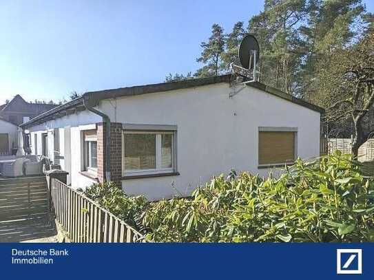 PROVISIONSFREI für den Käufer! Freistehendes Wohnhaus mit Garage!