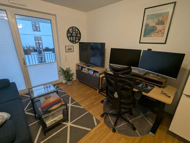 Helle 1-Zimmer-Wohnung mit Balkon, Einbauküche und Aufzug in Frankfurt-Niederrad