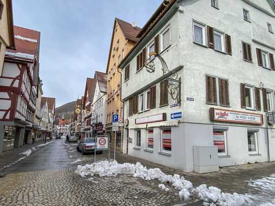 Lokal in Bad Urach, vielseitig nutzbar: Sportwettbüro, Pizzalieferservice etc.