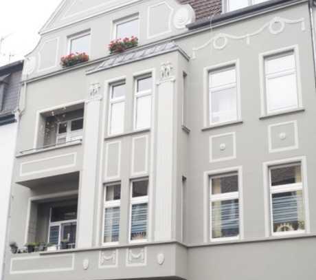 Schöne 4,5-Zimmer Altbau-EG-Wohnung in Duisburg Neudorf