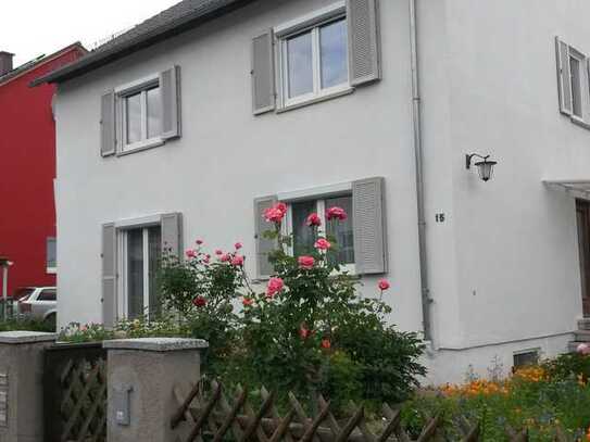 4-Raum-Maisonette-Wohnung mit großem Garten und Balkon in Gerlingen