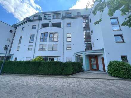 Helle 2-Zimmer-Wohnung im Magirushof: Zentral gelegen zur Stadtmitte mit Tiefgaragenstellplatz!