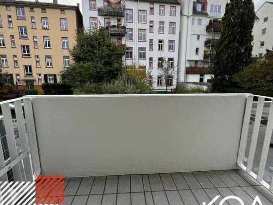 Sanierte 2-Zimmer Wohnung auf der Berger Straße mit Balkon!