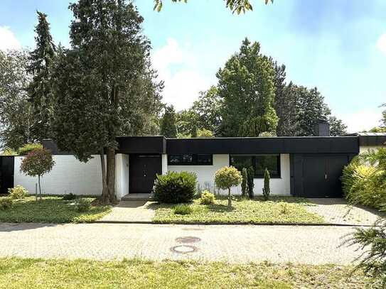 Zauberhafter Bungalow in begehrter Grünrandlage auf der Kamphausener Höhe