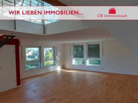 Maisonette-WHG in einem modernisierten 2 FH mit Dachterrasse, EBK, Garage, Klima und Garten