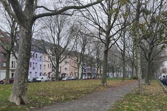 Mehrfamilienhaus / Kapitalanlage in Krefeld-Cracau mit 7 Wohneinheiten und Garten zu verkaufen!
